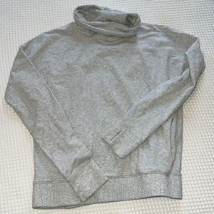 Lululemon Turtleneck sweatshirt